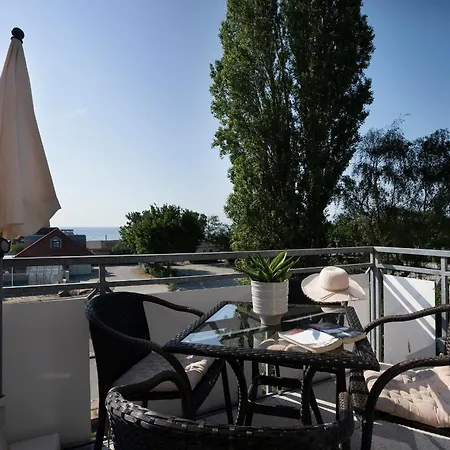 Strandresidenz 9 *